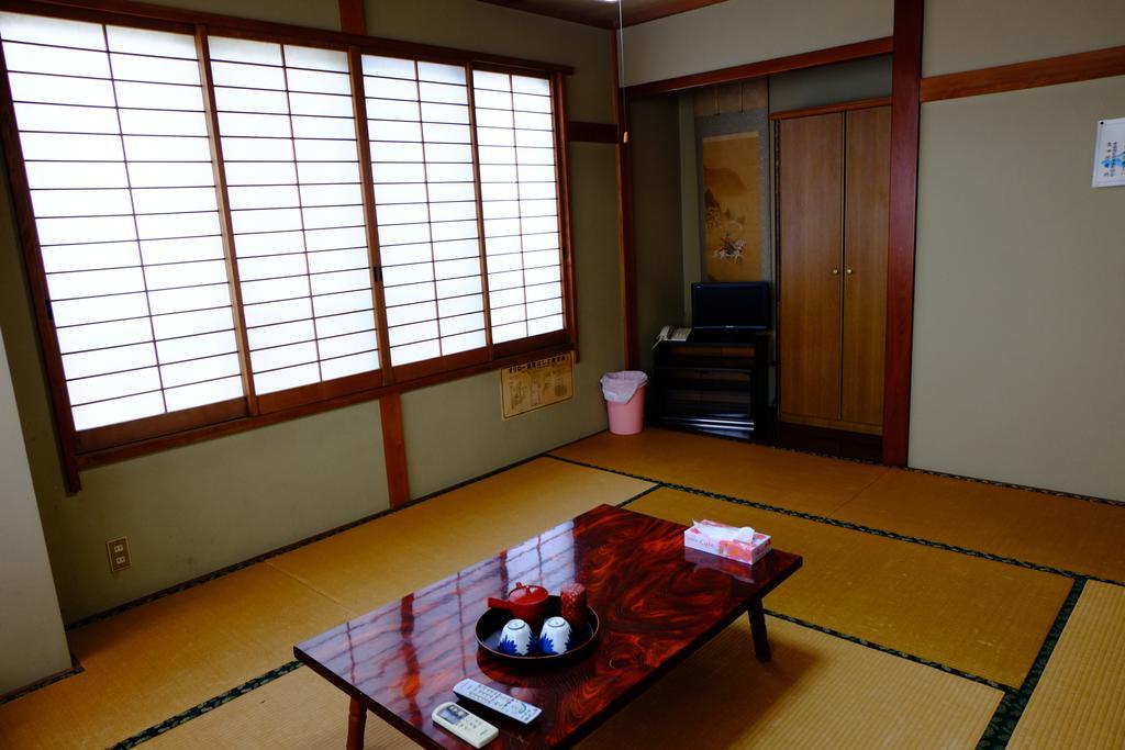 Ryokan Ichifujiso 2*