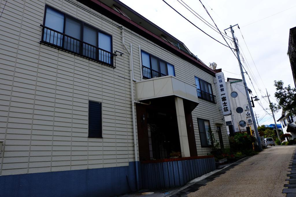 Ryokan Ichifujiso 2*